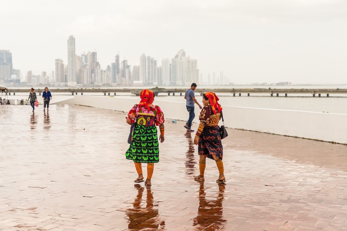 Indigenous women in Panama City, Panama Kuna Yala