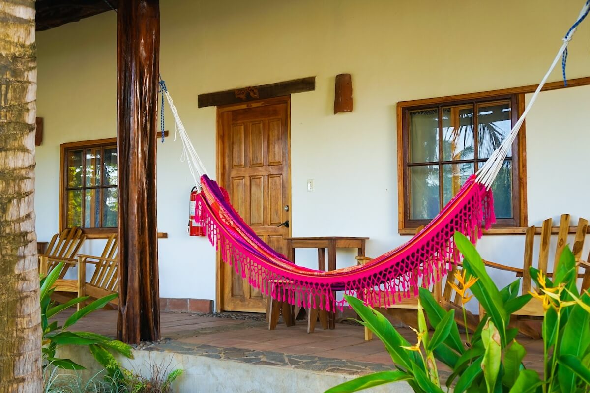 hammock-at-house-in-panama