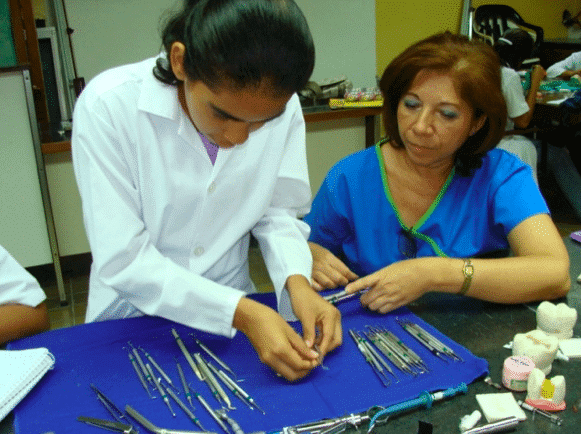 education-in-panama-dentistry